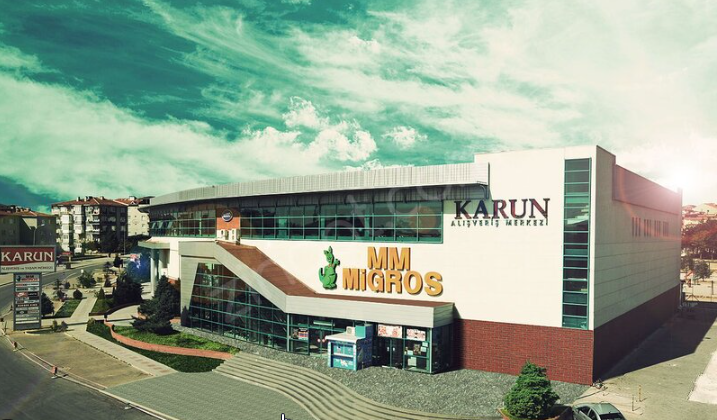 Facade of Usak Karun Shopping Mall comes alive with Oliptek Luminosity